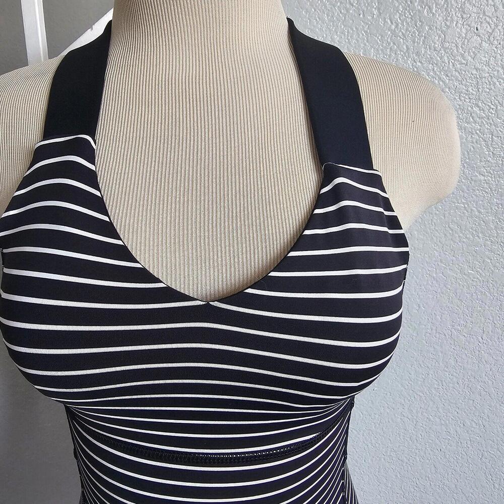 Lululemon On track Singlet Tank Top Women's Size 2